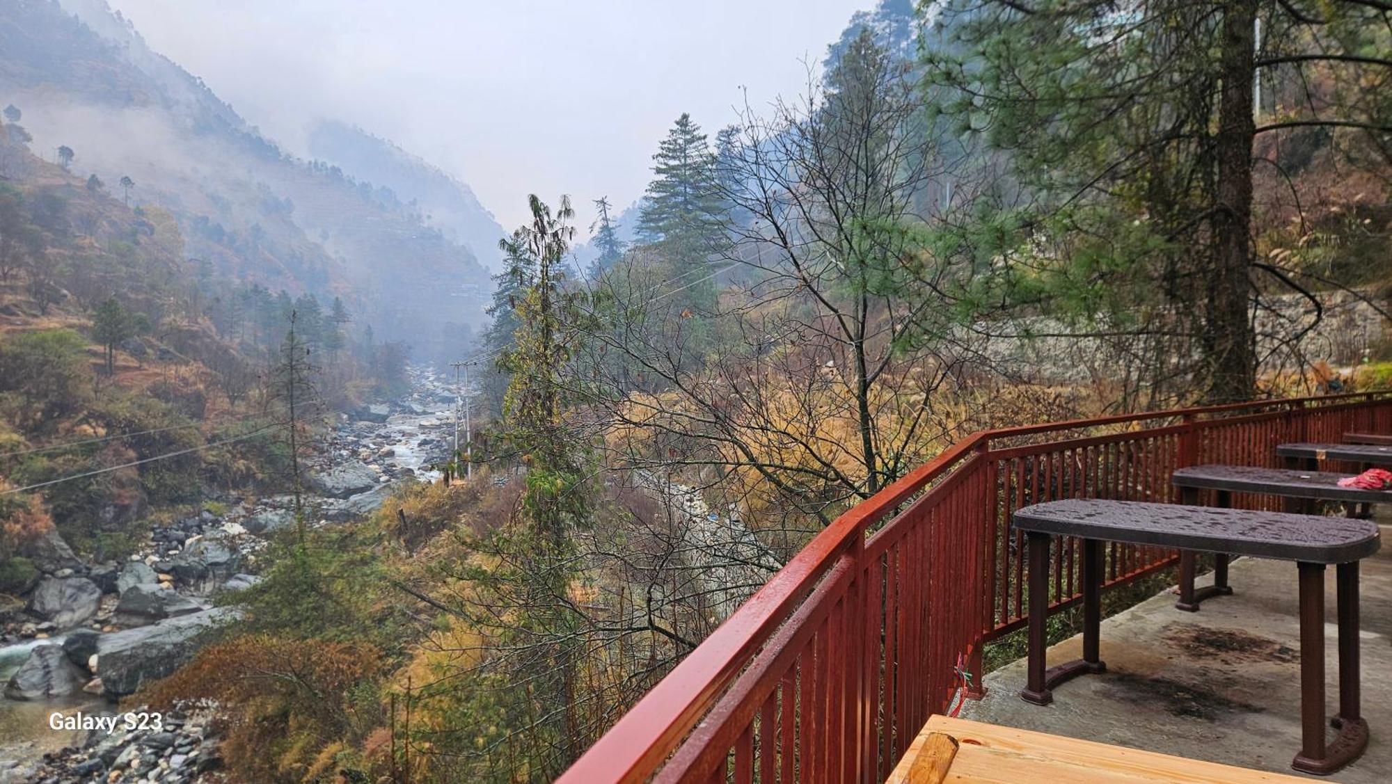 The Fiza Retreat Tirthan Banjār Exterior foto