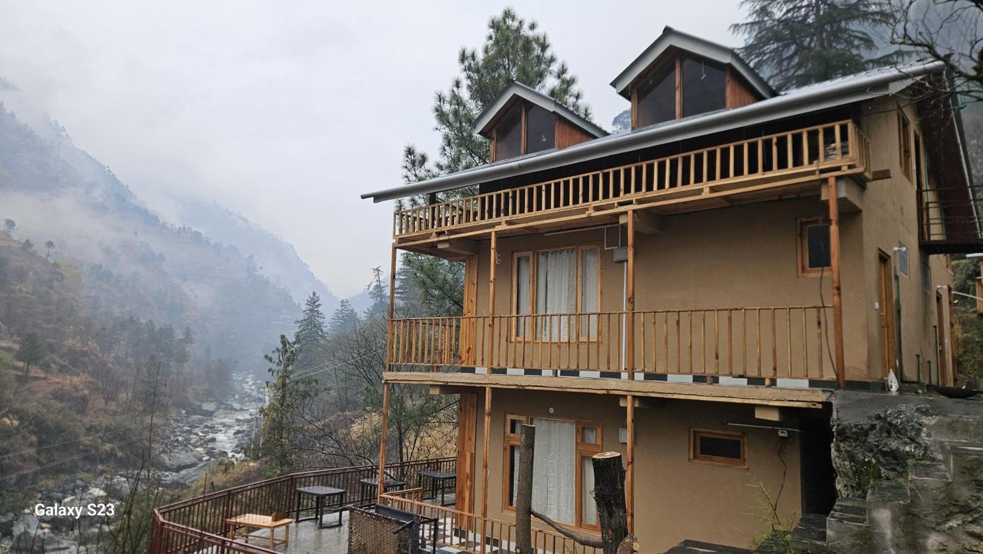 The Fiza Retreat Tirthan Banjār Exterior foto